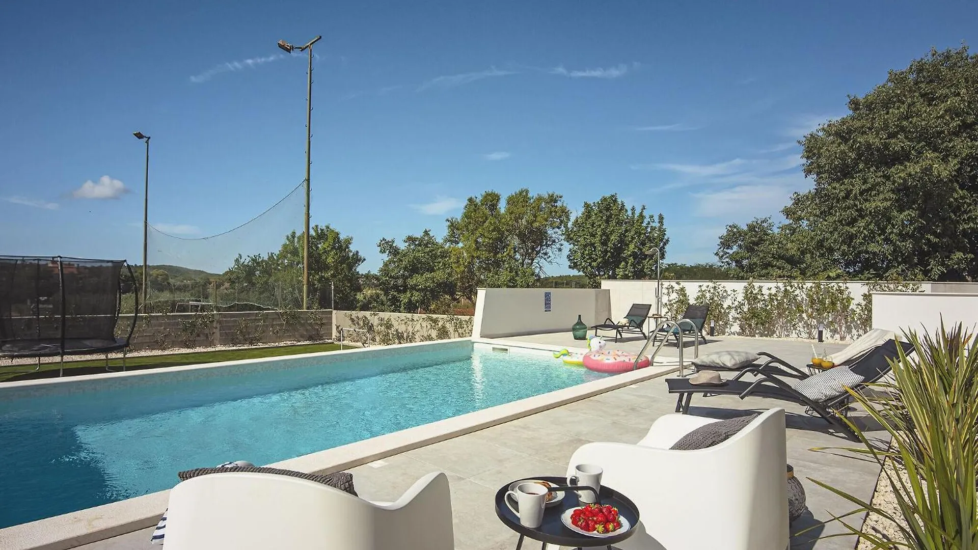 Modern Villa With Private Swimming Pool Pula