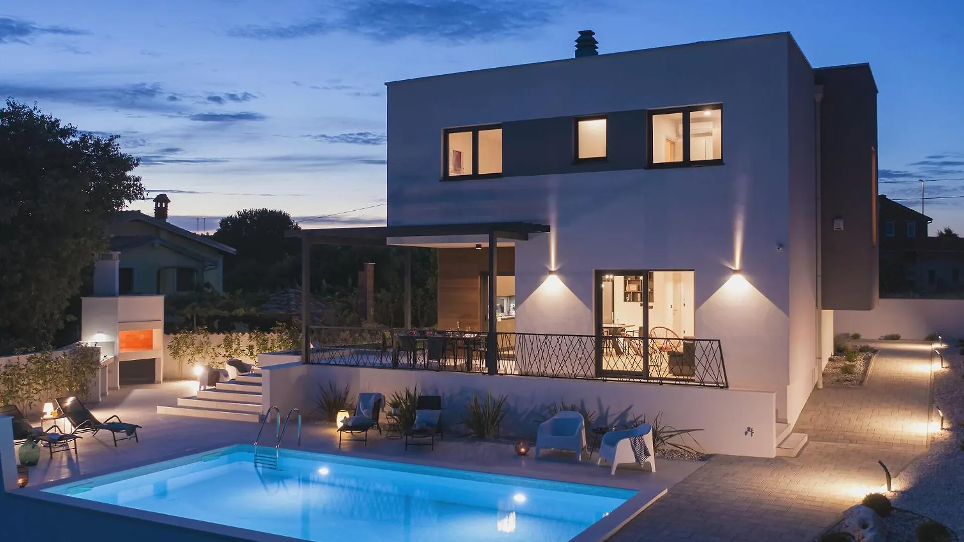 Modern Villa With Private Swimming Pool Pula